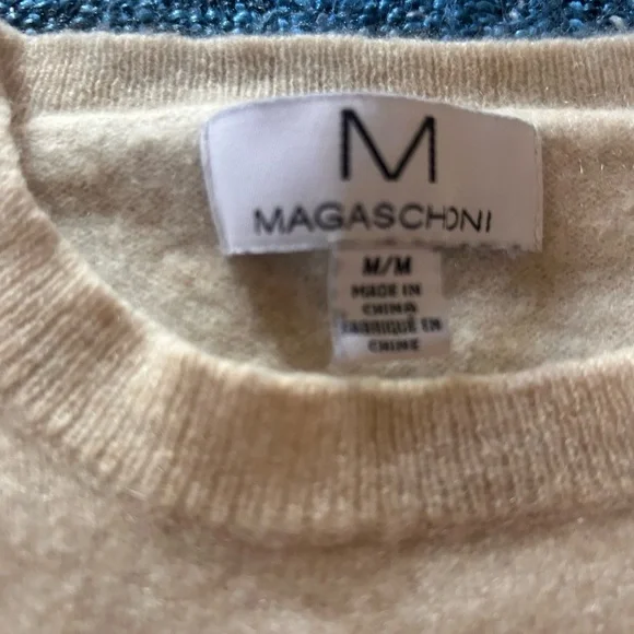 Cashmere sweater - Picture 2 of 3